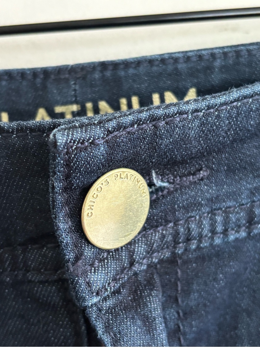 Chico’s Platinum Dark Wash Straight Leg Jeans Size 0 Short Stretch Casual - Picture 11 of 16